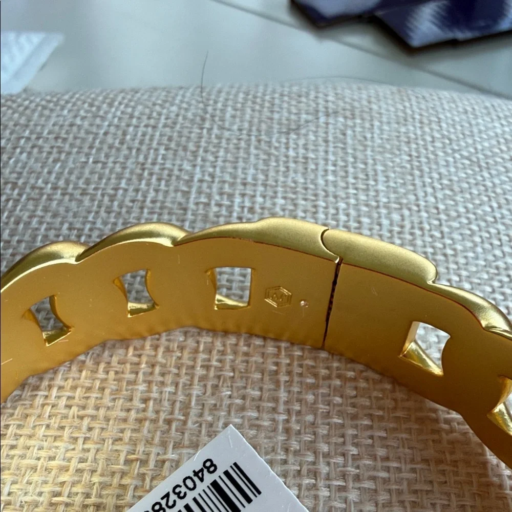 Elegant Gold and Blue Women's Bracelet - Picture 2 of 3